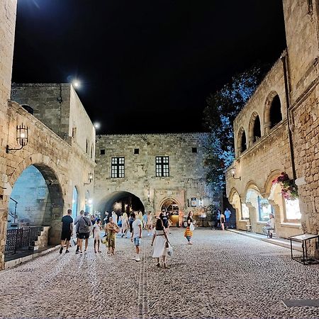 House With Garden In City Of Rhodes Rhodes City ภายนอก รูปภาพ